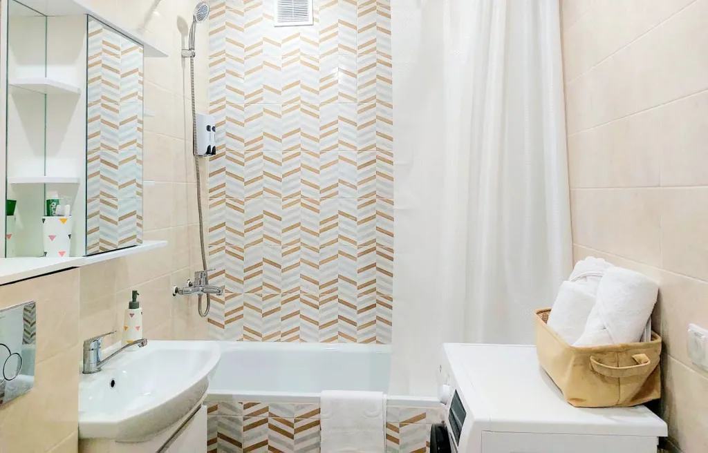 Светлая студия близко к центру