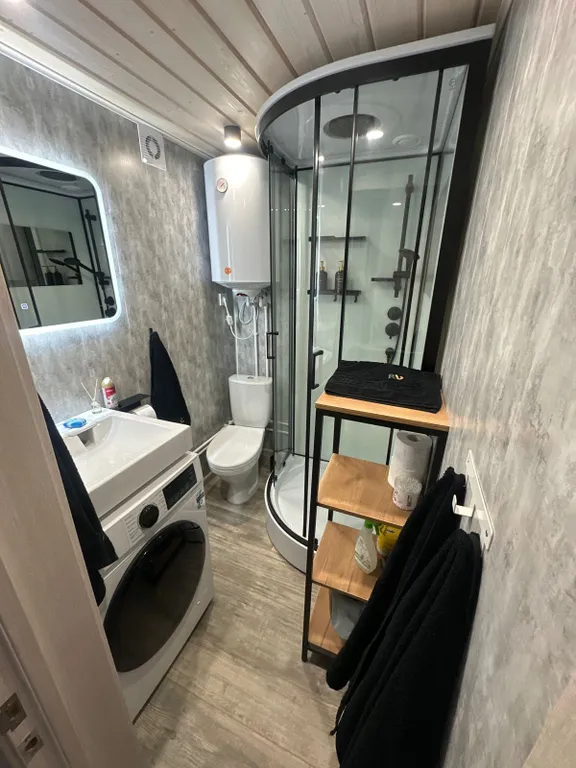 Купол 1 с видом на Ладожское озеро