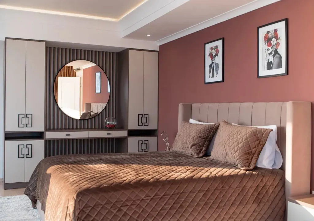 4-комнатная Квартира