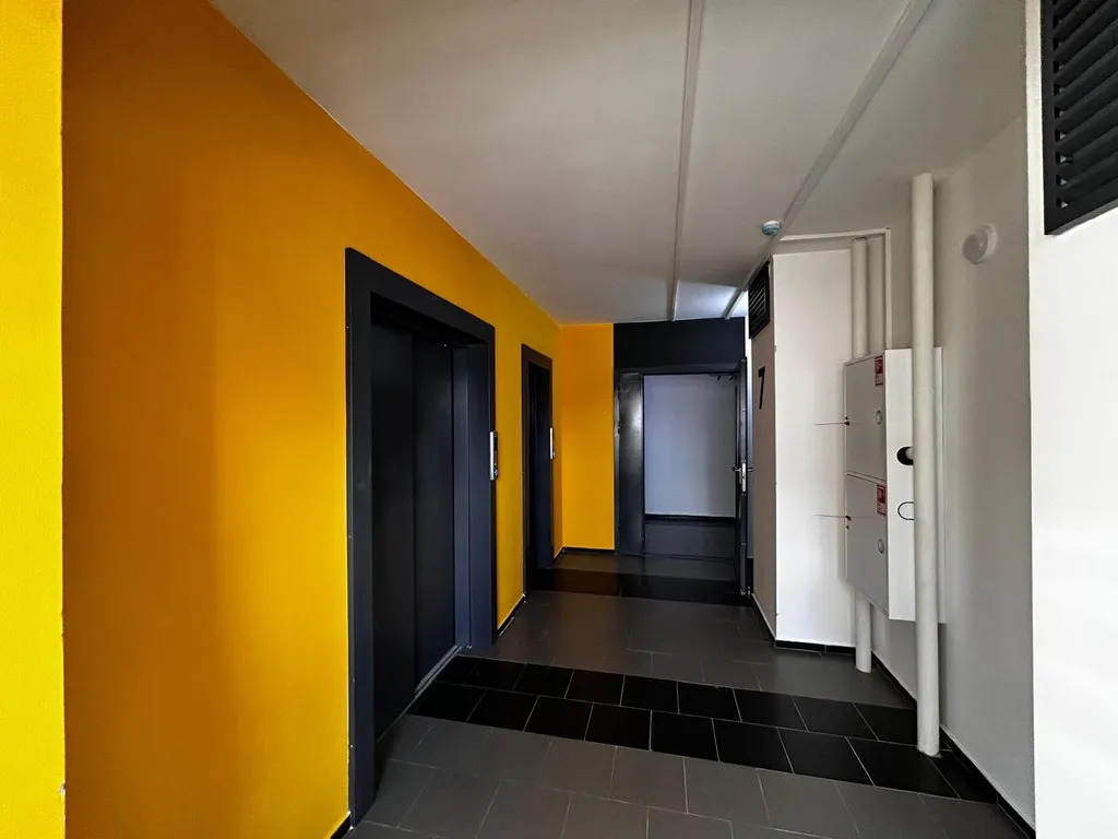 Квартира Современная студия рядом с аэропортом имени Покрышкина — Новосибирск