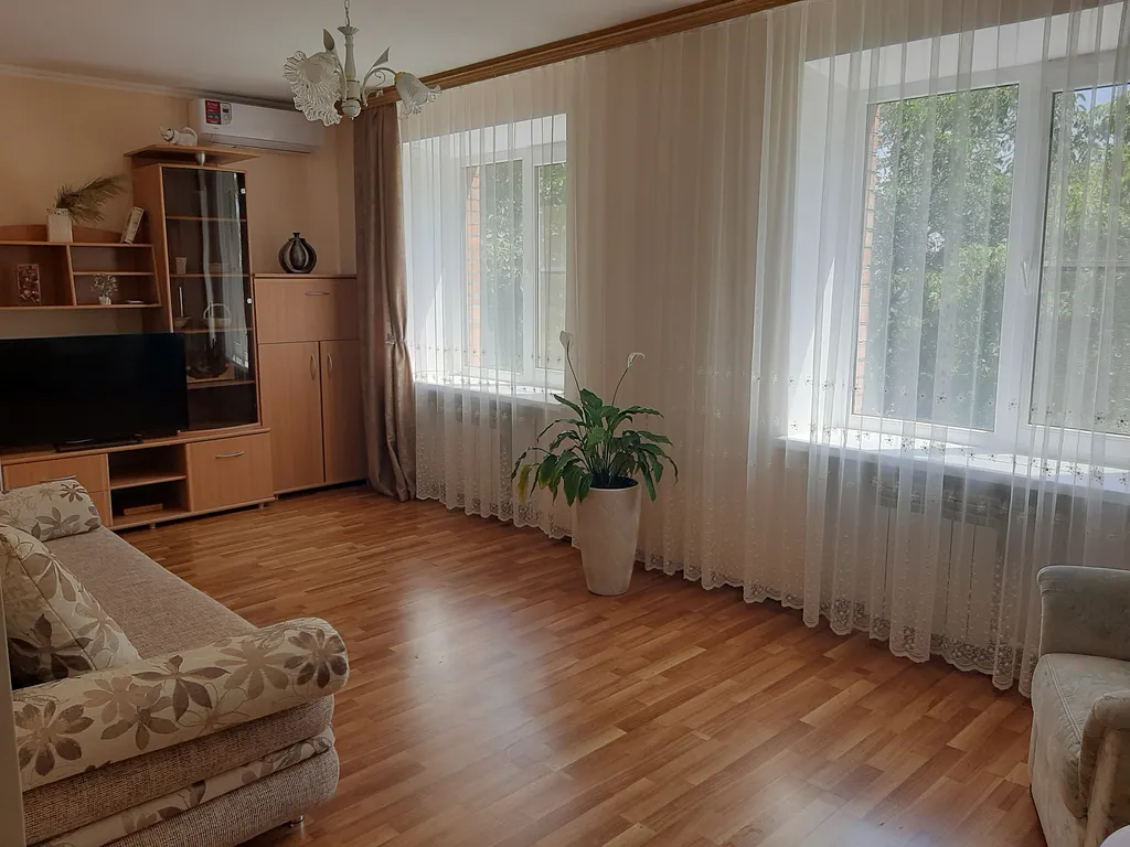 Уютная чистая квартира в тихом районе рядом с лесным массивом