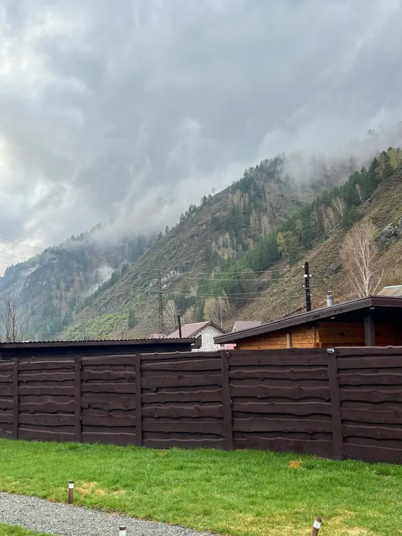 Дом благоустроенный с видом на гору