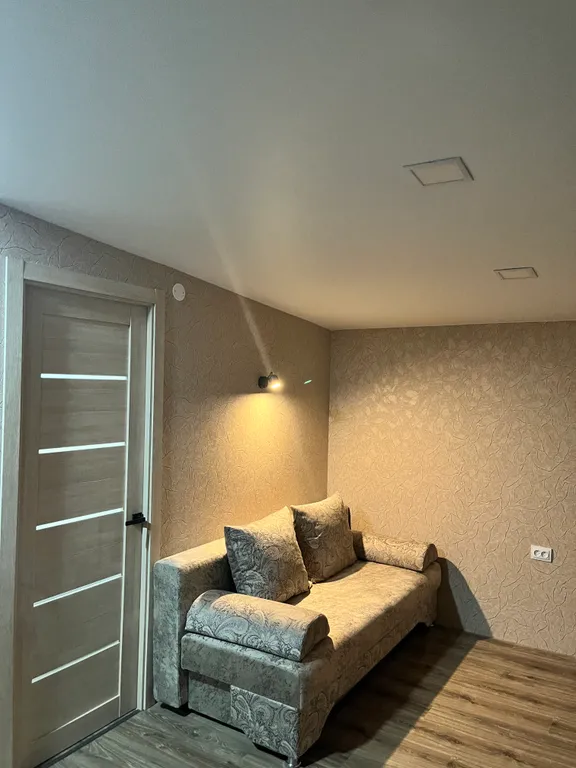 Коттедж 1-комнатный Дом — Деревянное