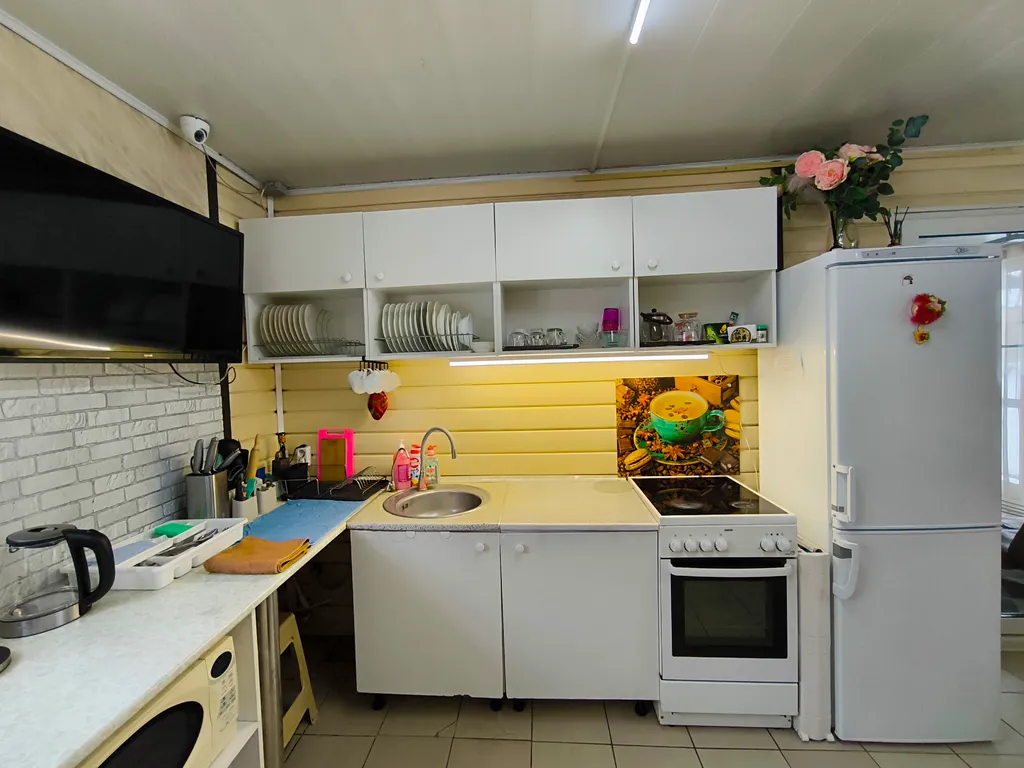 Комфортабельный 2-этажный дом с панорамным остеклением и русской баней