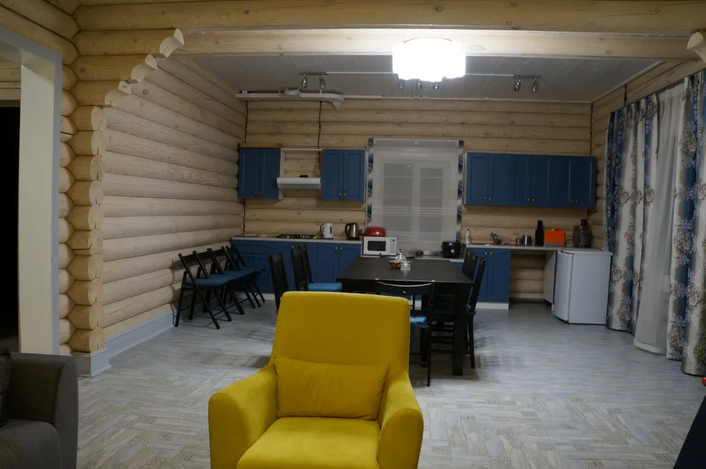 Уютный дом вблизи города и леса