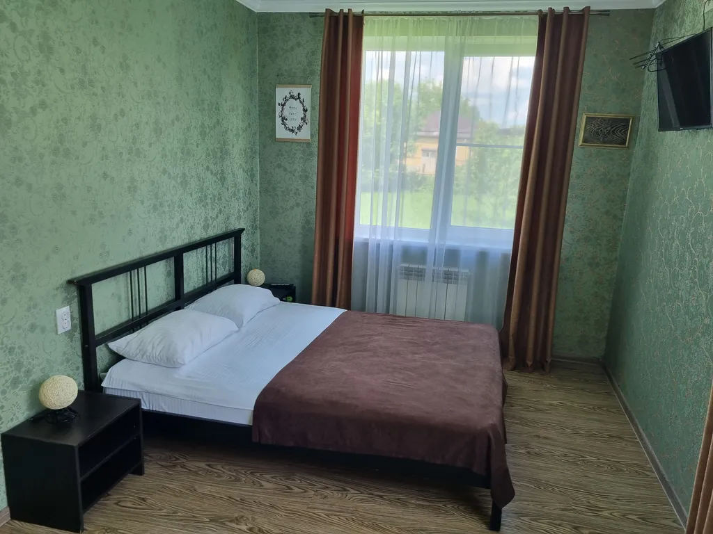 Дом на 11 мест с горячим бассейном и сауной