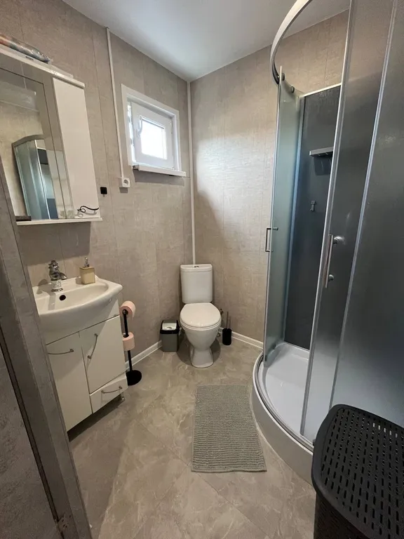 Уютный дом с бассейном