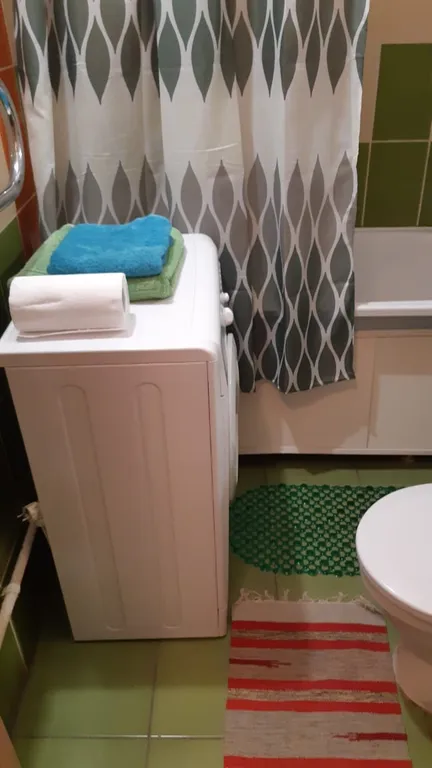 Апартамент возле Ворошиловского торгового центра