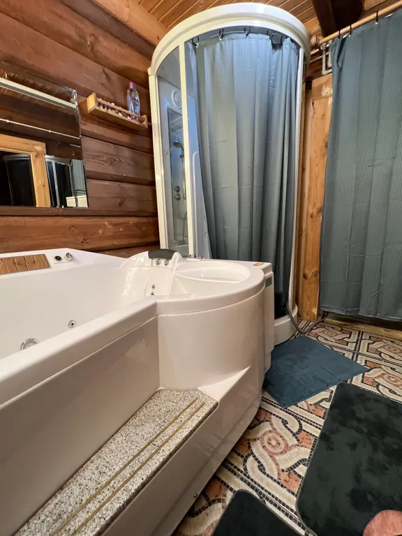 Дом с баней и чаном