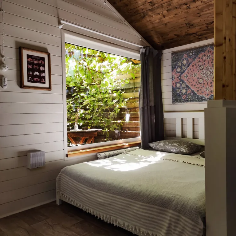 Коттедж Современный, уютный эко дом под виноградником с террасой — Кисловодск