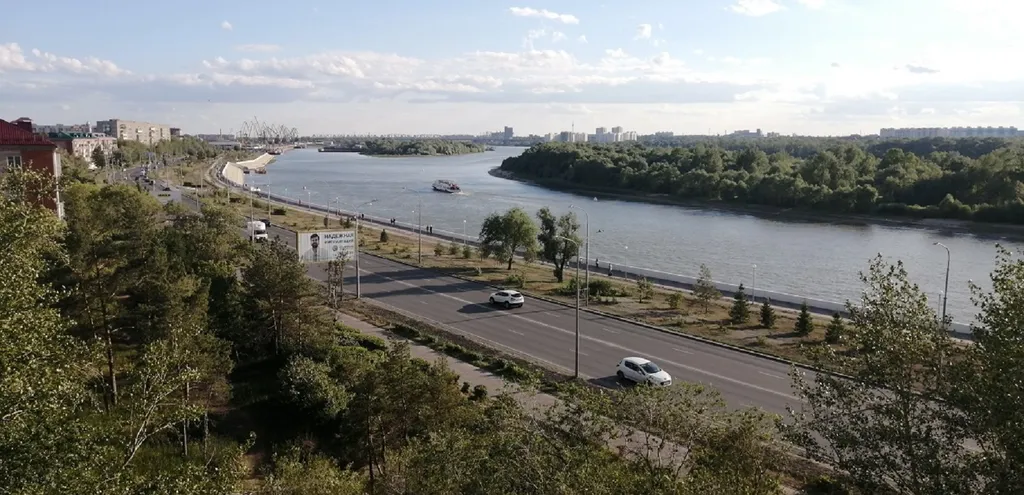 Квартира с видом на Реку Иртыш