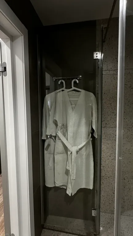 Апартаменты Wells Вуэльс возле озера Еловое в отеле