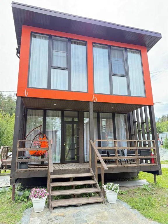 Шале на берегу озера Тургояк