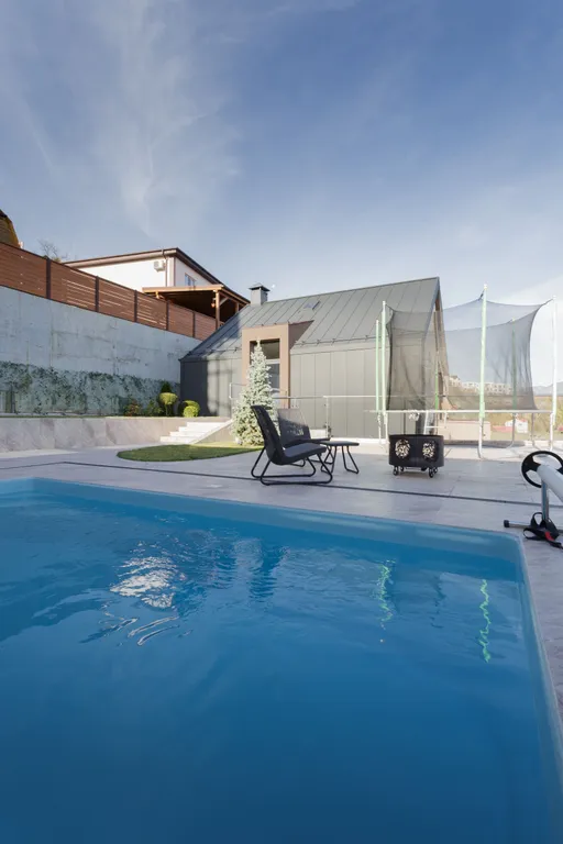 Коттедж Уникальный дом архитектора с видом на горы — Барановка