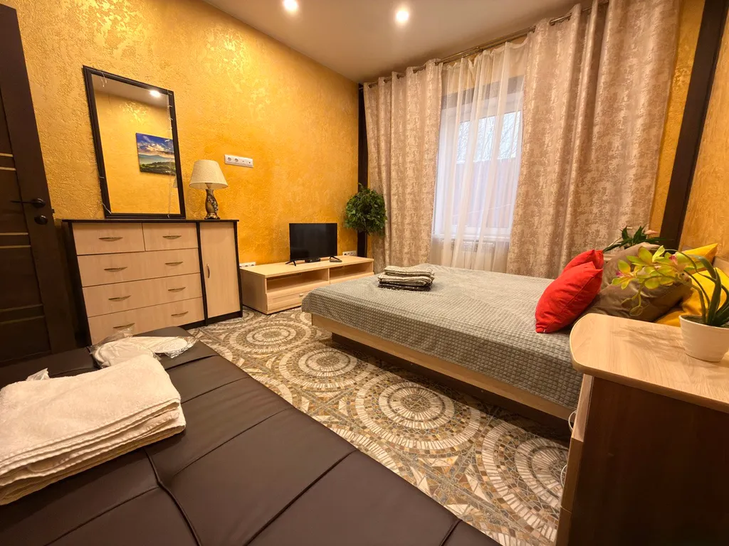 Дом Золотой