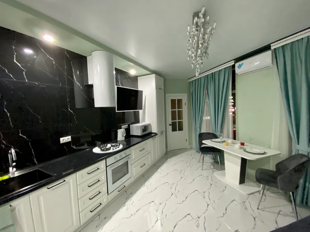 Премиум класса на набережной в центре города