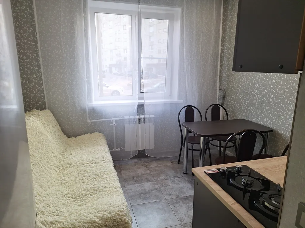 Квартира Уютная квартира в тихом спокойном районе с хорошим ремонтом — Тихвин