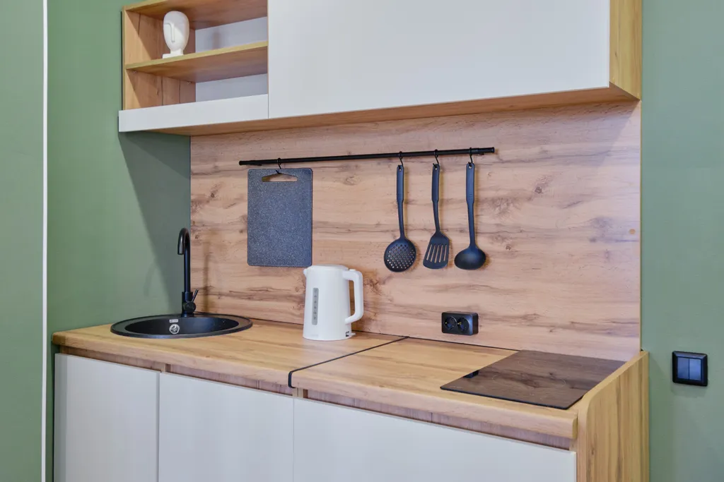 Студия на Б. Подгорной, 87 № 18