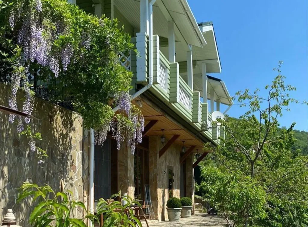 Коттедж 2-х комнатные апартаменты — аренда посуточно в Абрау-Дюрсо