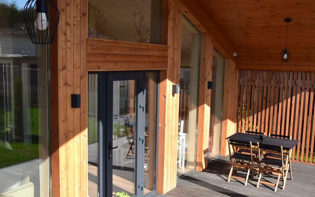 Уютный барнхаус Daсhа Beketovо с панорамными окнами