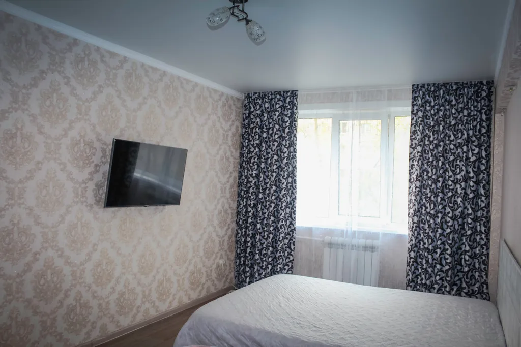 Уютная квартира в центре города — аренда посуточно в Бийск