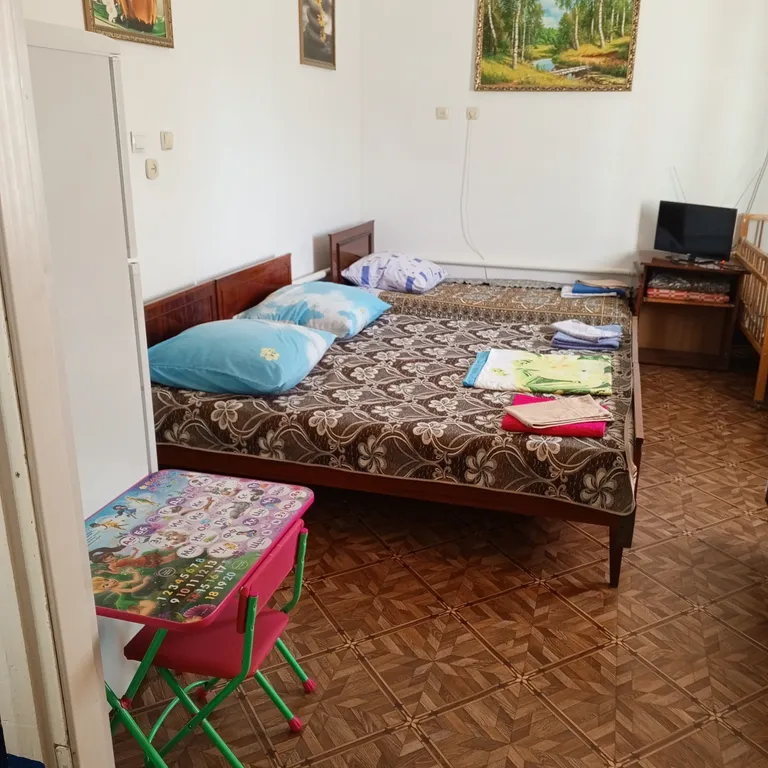 Гостевой домик Смайлик, по пути на море, р-н парка Лога