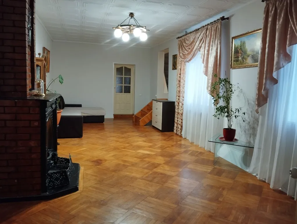 Дом в 4 км от ЖД вокзала