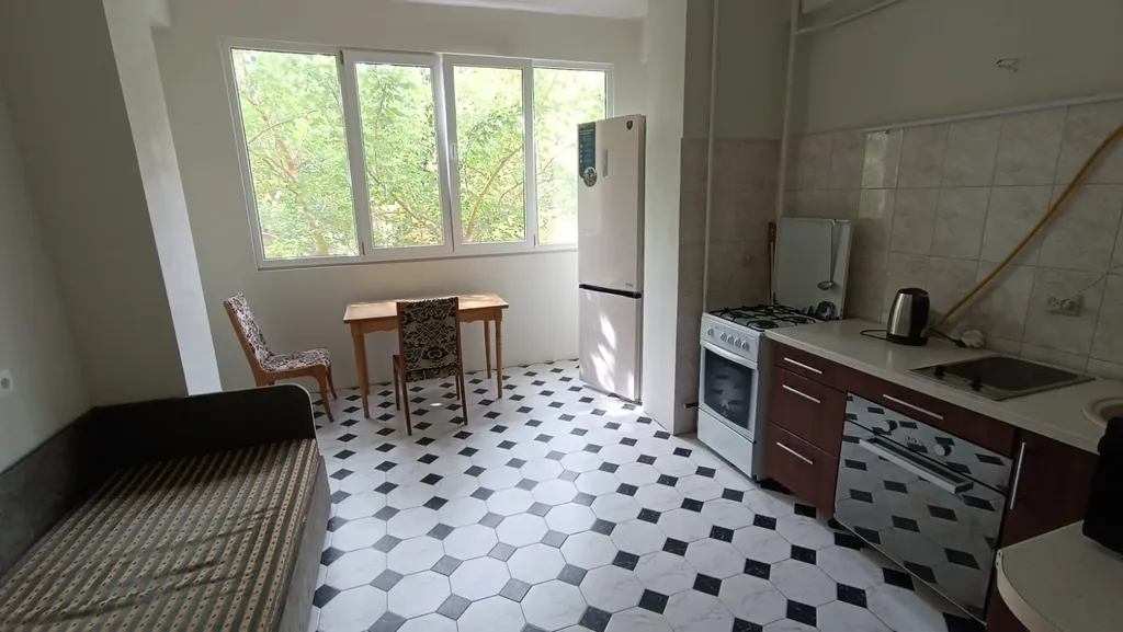 Квартира в центре города на 4 человека — аренда посуточно в Алушта