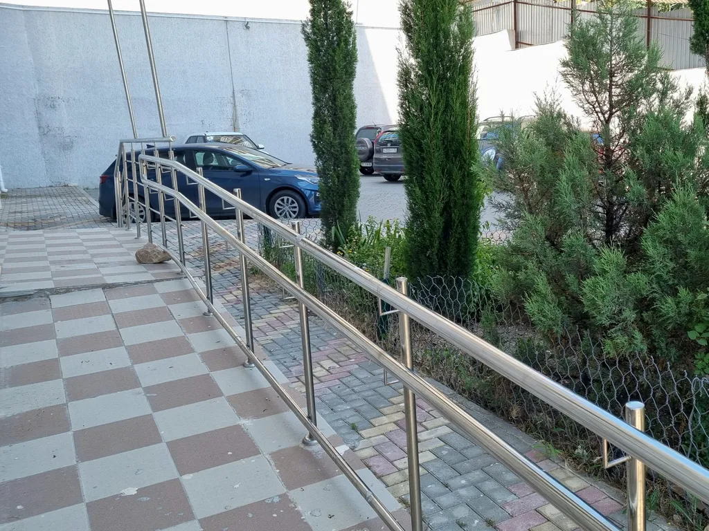 Современная стильная квартира у моря с видом на горы