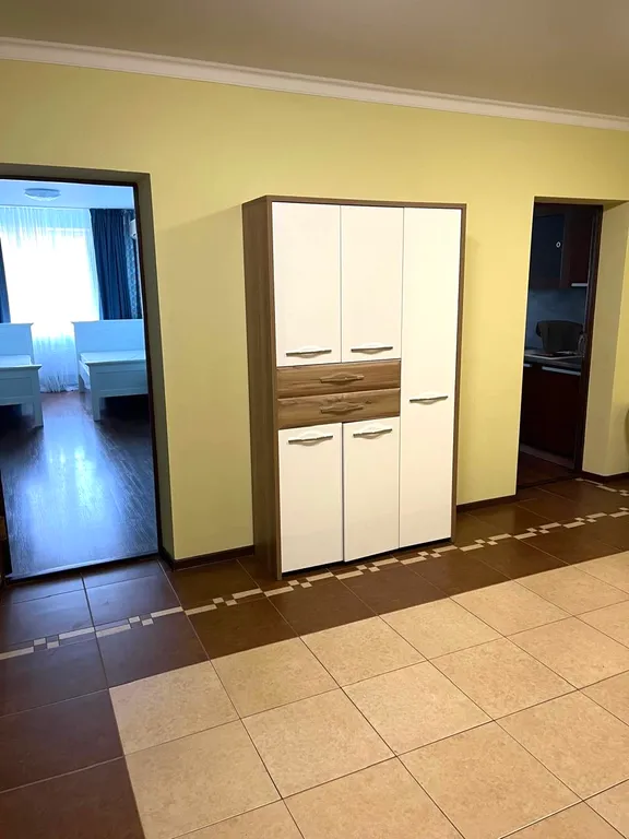 Просторная трехкомнатная квартира в самом центре