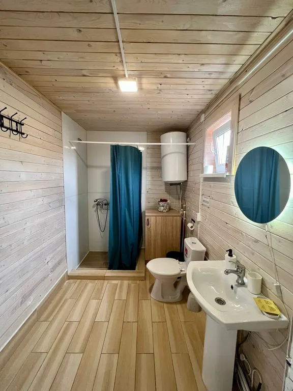 Коттедж на берегу озера