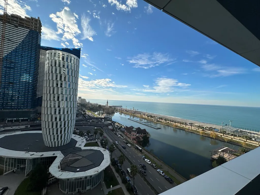 Квартира Апартаменты с видом на первой линии моря в 5* Апарт-отеле — Батуми