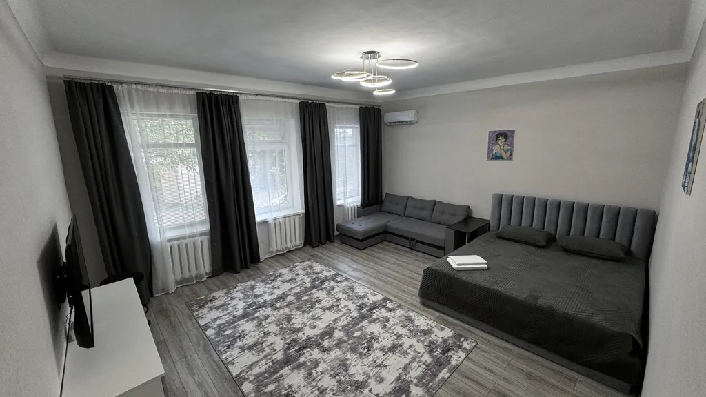 Просторная 2-комнатная квартира в центре города — аренда посуточно в Пятигорск