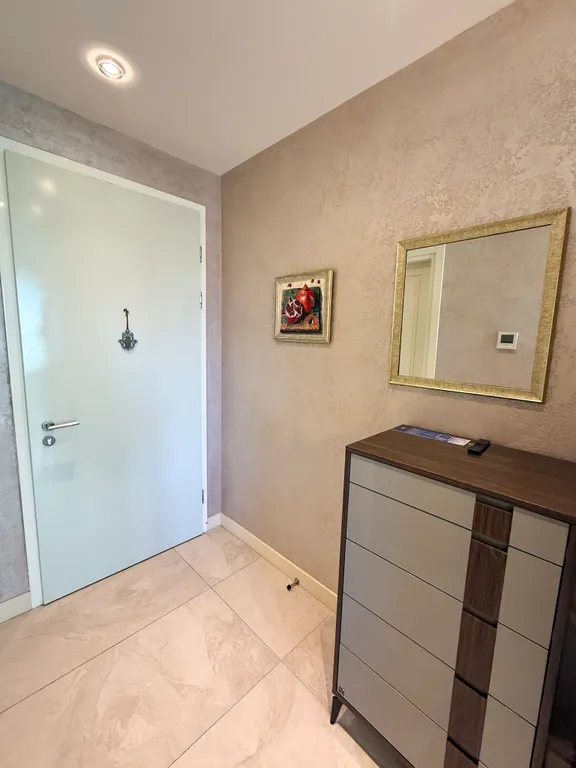 Двухкомнатная квартира на берегу моря, Bellevue Residence