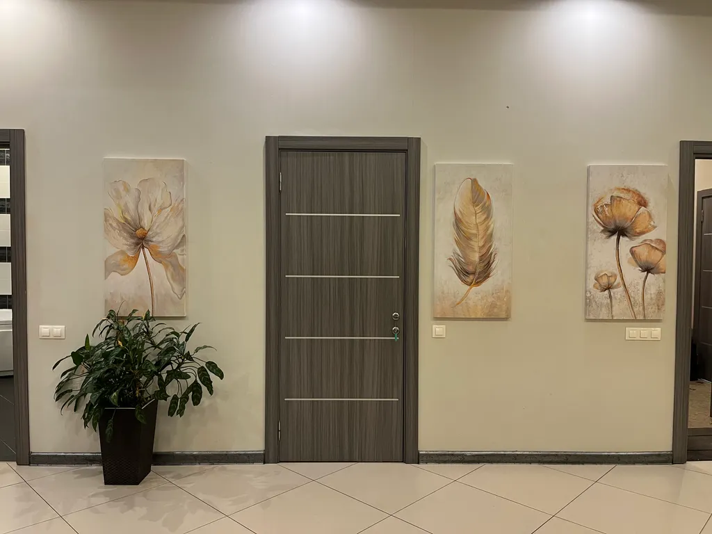 Стильный коттедж с панорамным остеклением у озера