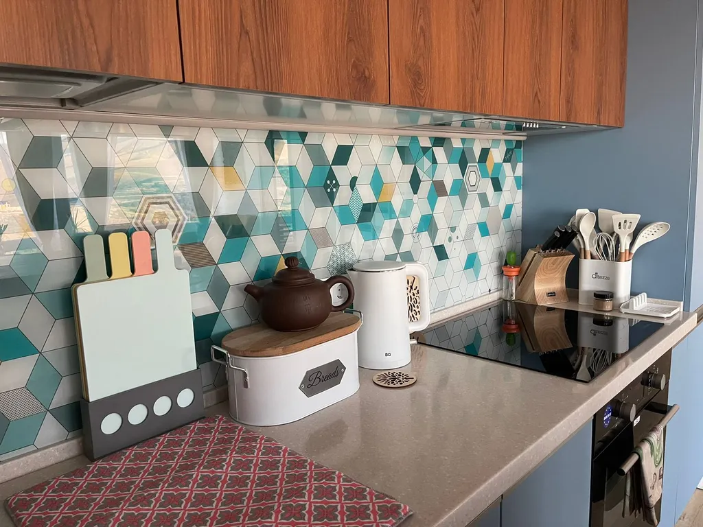 Купольный дом с видом на горы и море