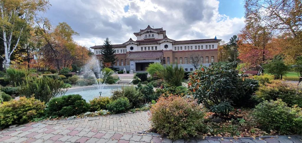 Апартамент в центре города с видом на музей