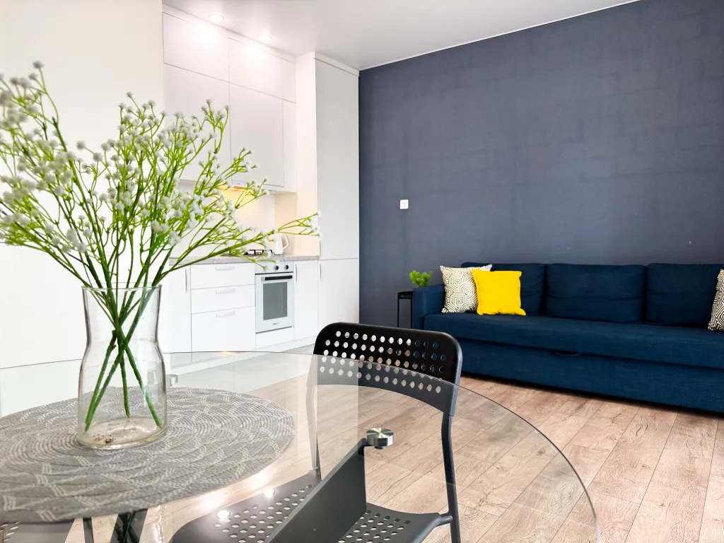 Рядом с площадью Победы