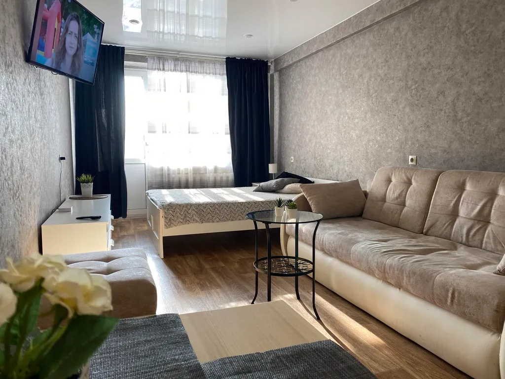 Квартира Просторная уютная студия в центре города — аренда посуточно в Киров