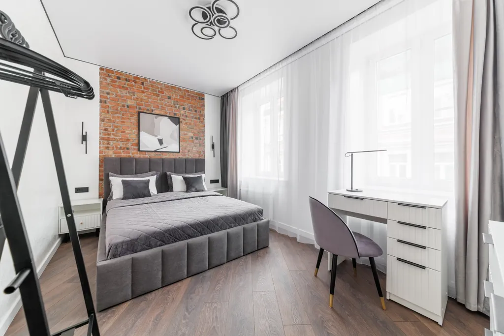 Апартаменты 4 спальни на Вознесенском проспекте