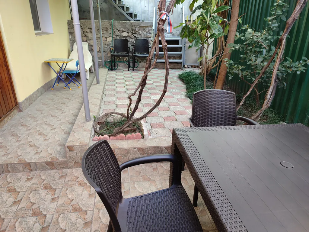 Часть дома с отдельным входом и двориком в Мисхоре