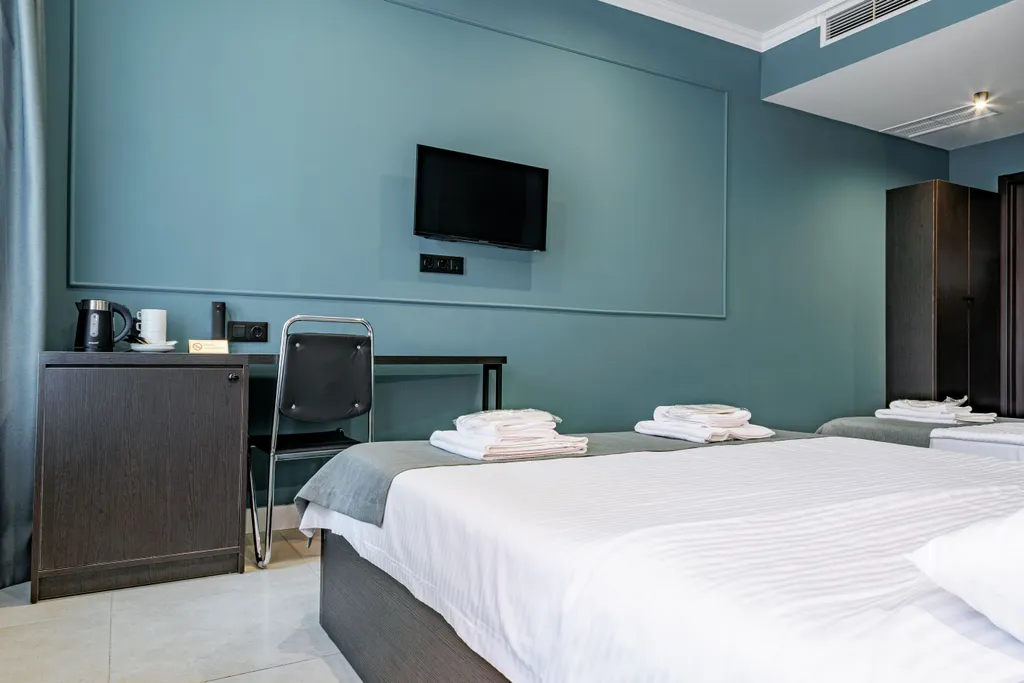 Стандартный трёхместный номер, завтрак включен