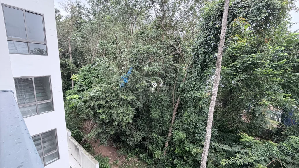 Супер однушка у моря с бассейном и спортзалом, тихое милое место