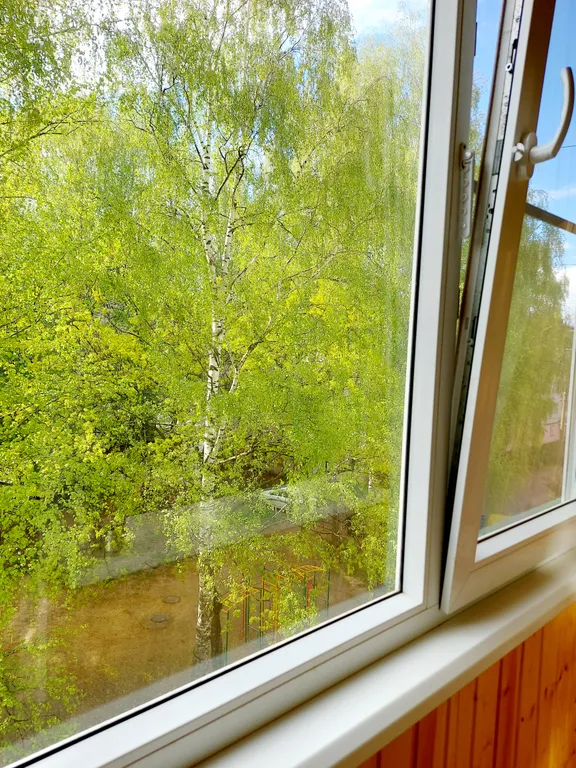 Двухкомнатная квартира в Йошкар-Оле в тихом районе с большой парковкой