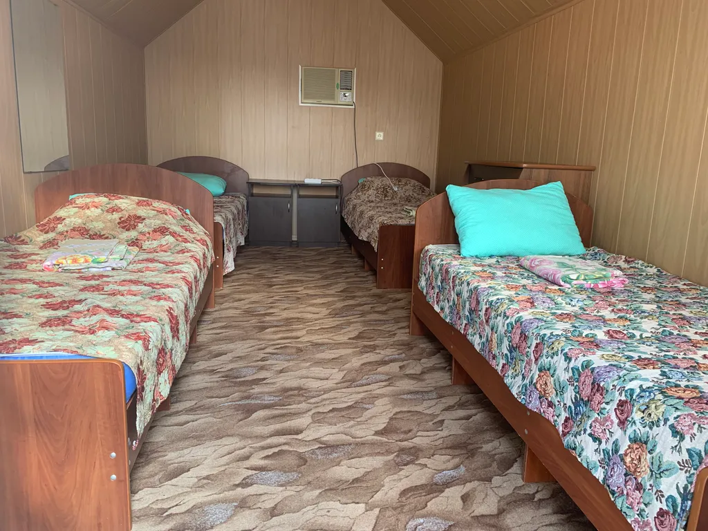 Квартира Квартира Уютный четырёхместный номер 2 эконом на третьем этаже — Геленджик