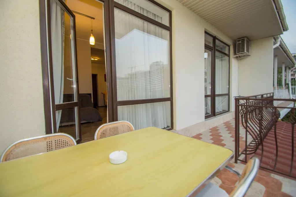 Квартира Апартаменты Андеграунд с видом на море — Гурзуф