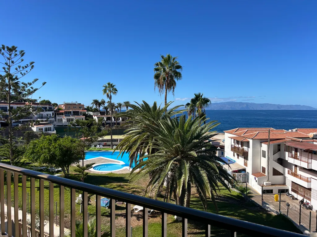 PaulMarie Superior Ocean Lounge