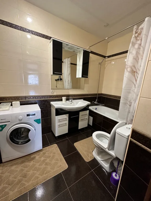 Дом с видом на водопад