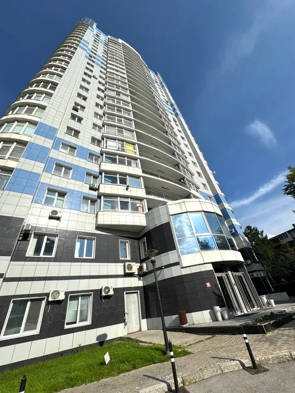 Комфортная двухкомнатная квартира на 23 этаже