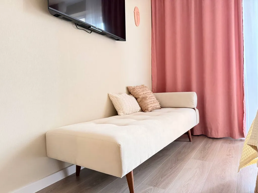 Уютная студия с прекрасным видом на горы.